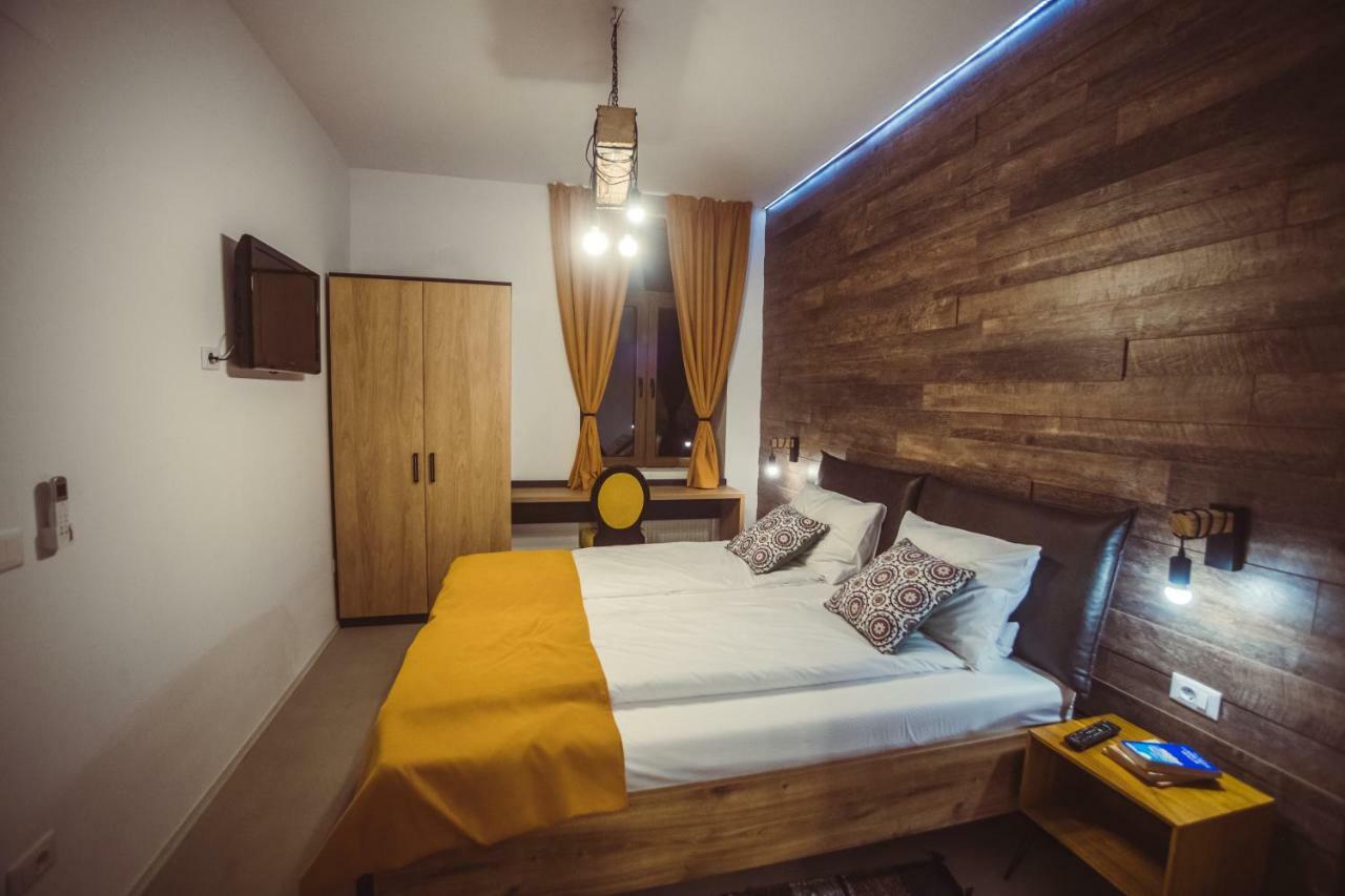 Timhouse Hotel Timisoara Bagian luar foto