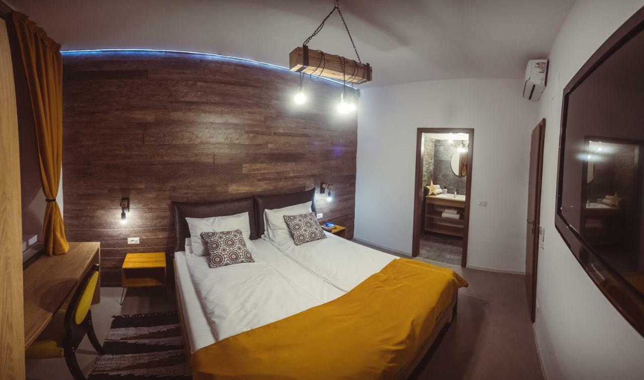Timhouse Hotel Timisoara Bagian luar foto