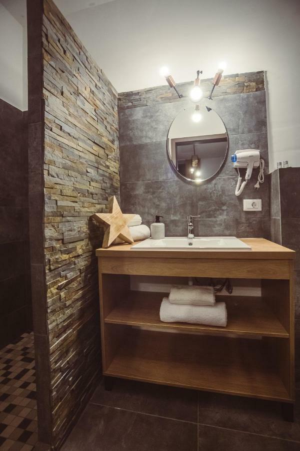 Timhouse Hotel Timisoara Bagian luar foto