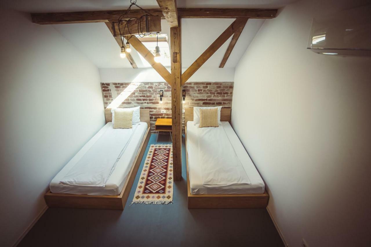 Timhouse Hotel Timisoara Bagian luar foto