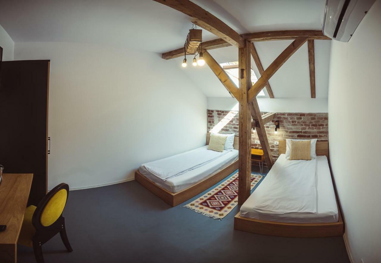 Timhouse Hotel Timisoara Bagian luar foto